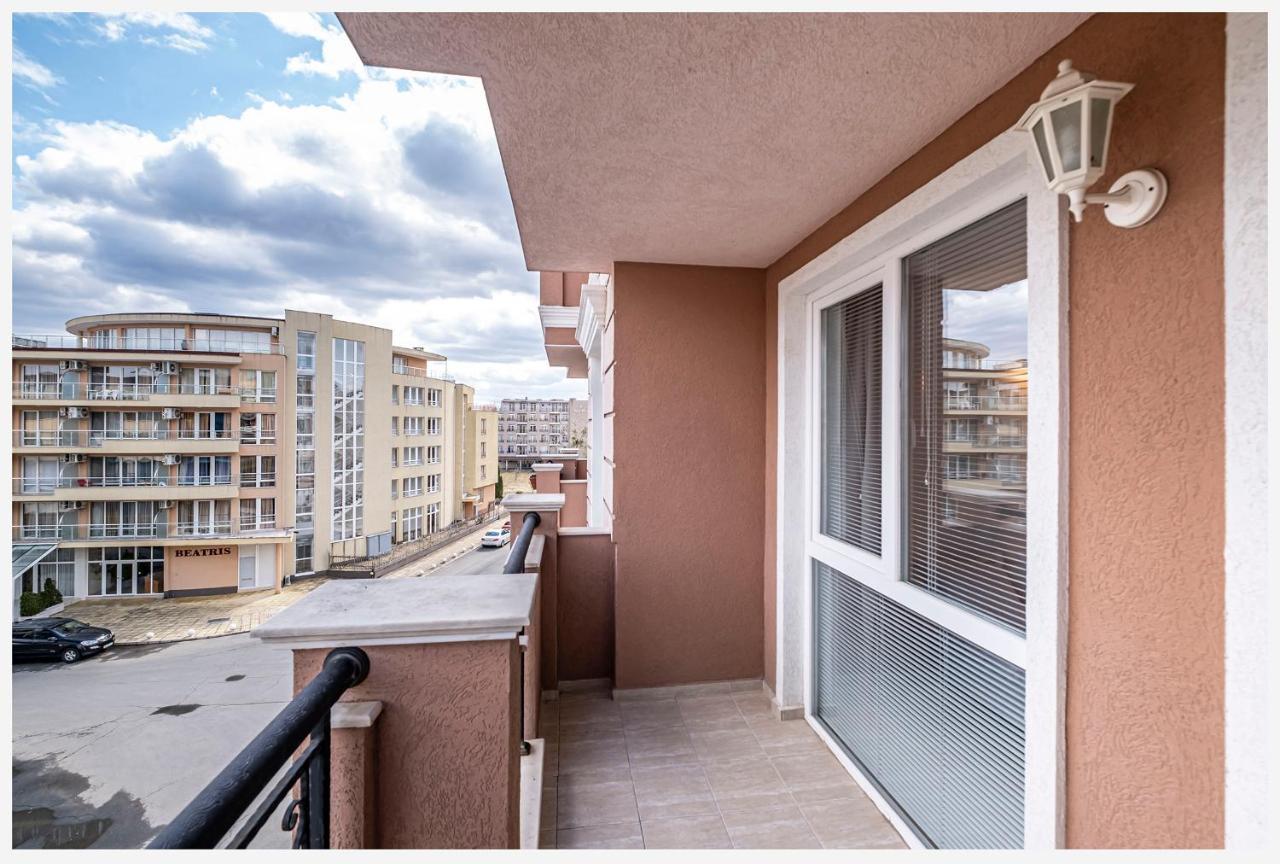 Casa Rossa 2 Apartment Sunny Beach Exterior photo